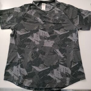 Gymshark Black and Gray Patterned Men's Tee